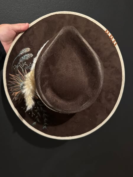 "Calista" - a 2-tone Rancher, tear drop style