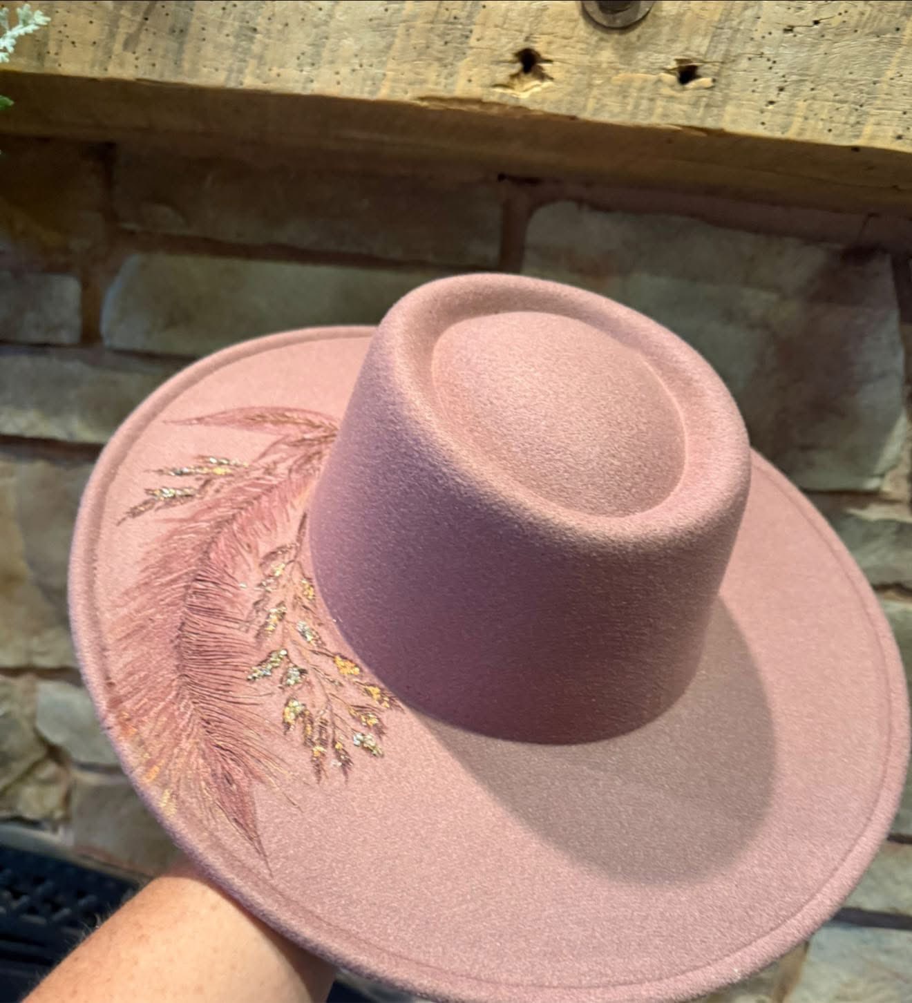"Gema" is concert and rodeo ready!